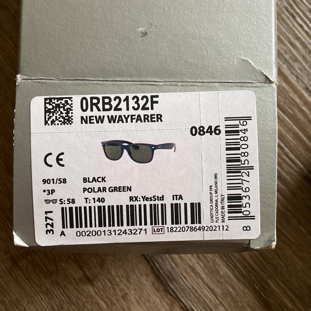 Ray Ban New Wayfarer Polarized Black - Picture 3 of 5